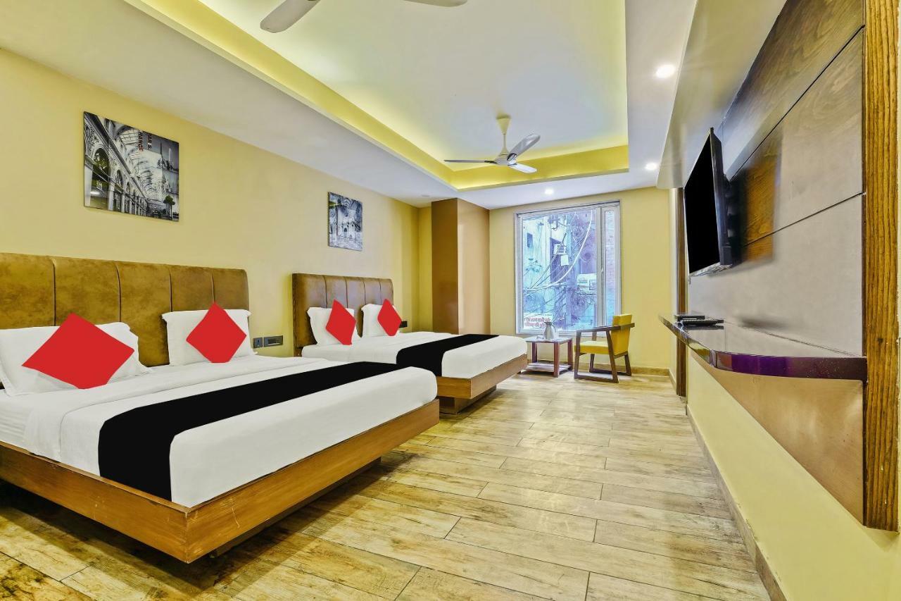 Hotel Nitya Maharani New Delhi Exterior photo